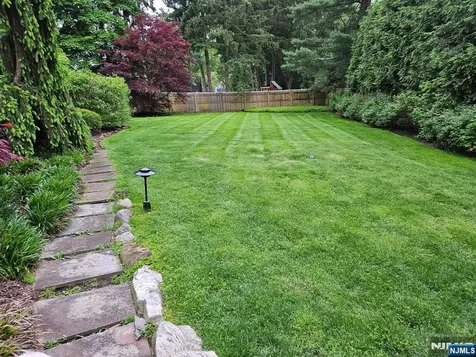 21 Ridge Road Norwood NJ 07648