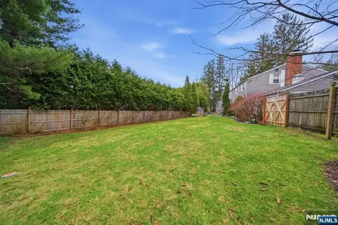 21 Ridge Road Norwood NJ 07648