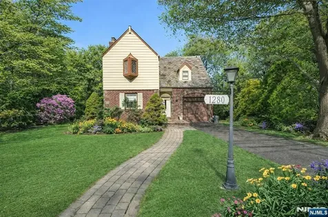 1280 Sussex Road Teaneck NJ 07666