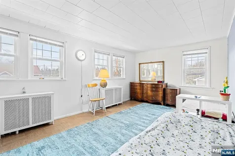 4 Banta Place Bergenfield NJ 07621