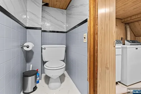 4 Banta Place Bergenfield NJ 07621