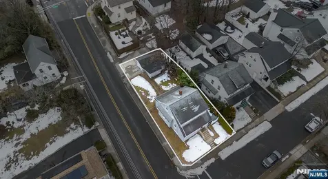 4 Banta Place Bergenfield NJ 07621