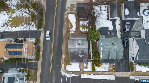 4 Banta Place Bergenfield NJ 07621