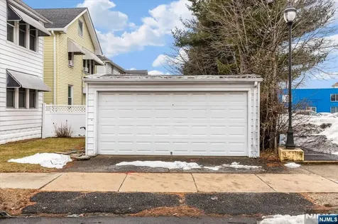 1 4th Street North Arlington NJ 07031