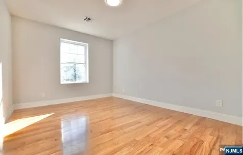 236-238 Keer Avenue Newark NJ 07112