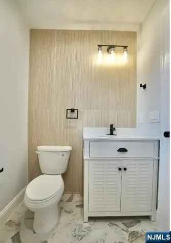 236-238 Keer Avenue Newark NJ 07112