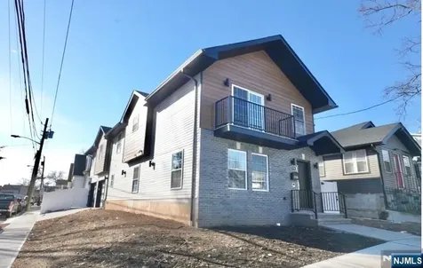 236-238 Keer Avenue Newark NJ 07112