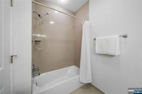 1415 Windsor Park Court Englewood NJ 07631