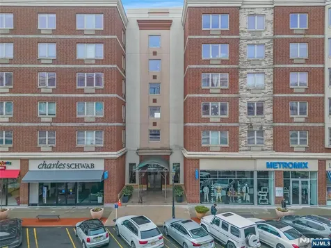 5114 City Place Edgewater NJ 07020