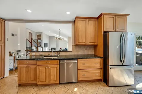 460 New Bridge Road Bergenfield NJ 07621