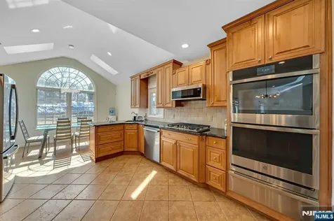 460 New Bridge Road Bergenfield NJ 07621