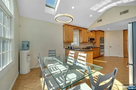 460 New Bridge Road Bergenfield NJ 07621