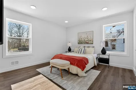 687 18th Avenue Irvington NJ 07111