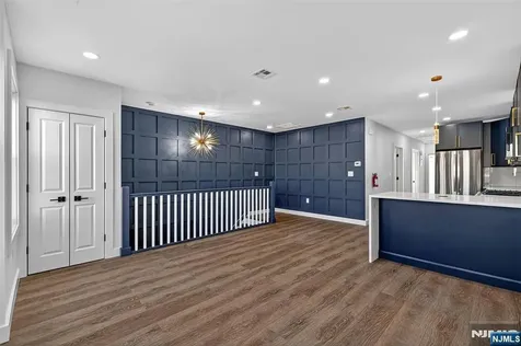 687 18th Avenue Irvington NJ 07111