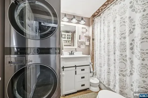 42 Woodside Drive West Milford NJ 07480