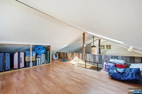 42 Woodside Drive West Milford NJ 07480
