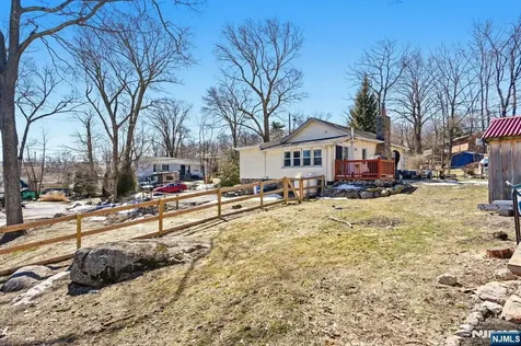 42 Woodside Drive West Milford NJ 07480