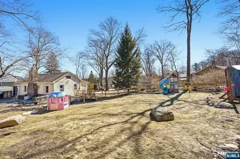 42 Woodside Drive West Milford NJ 07480
