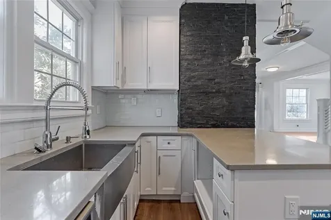 449 Park Avenue Orange NJ 07050