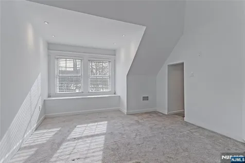 449 Park Avenue Orange NJ 07050