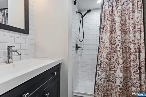 449 Park Avenue Orange NJ 07050