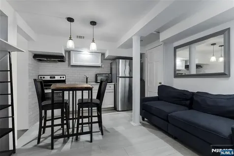 449 Park Avenue Orange NJ 07050