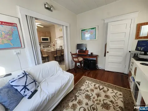 31 Union Place North Arlington NJ 07031