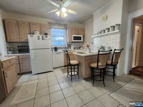 31 Union Place North Arlington NJ 07031