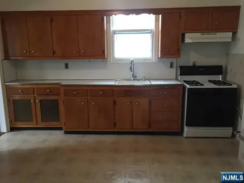 31 Union Place North Arlington NJ 07031