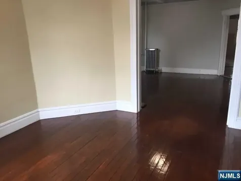 31 Union Place North Arlington NJ 07031
