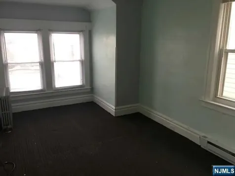 31 Union Place North Arlington NJ 07031