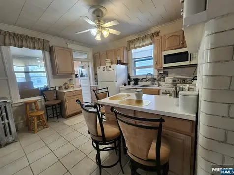 31 Union Place North Arlington NJ 07031