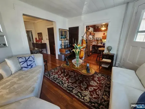 31 Union Place North Arlington NJ 07031