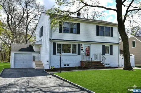 16 Wilson Terrace Waldwick NJ 07463