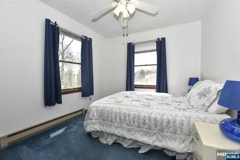 16 Wilson Terrace Waldwick NJ 07463