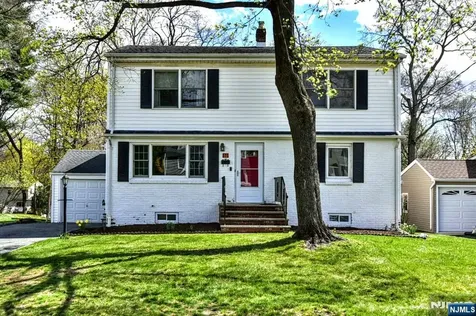 16 Wilson Terrace Waldwick NJ 07463