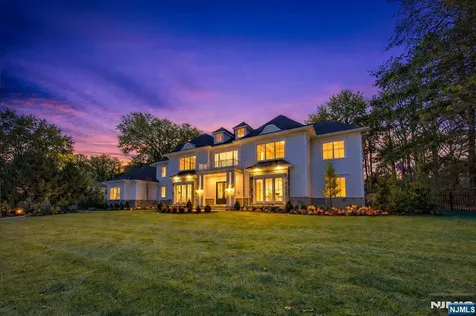 309 Green Ridge Road Franklin Lakes NJ 07417