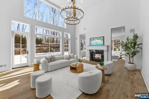 309 Green Ridge Road Franklin Lakes NJ 07417
