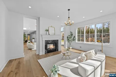 309 Green Ridge Road Franklin Lakes NJ 07417