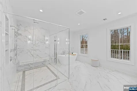 309 Green Ridge Road Franklin Lakes NJ 07417