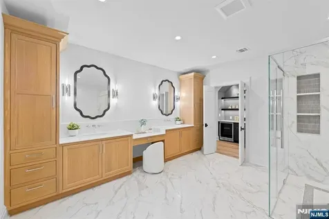 309 Green Ridge Road Franklin Lakes NJ 07417