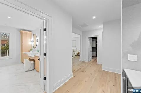 309 Green Ridge Road Franklin Lakes NJ 07417