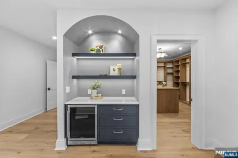 309 Green Ridge Road Franklin Lakes NJ 07417
