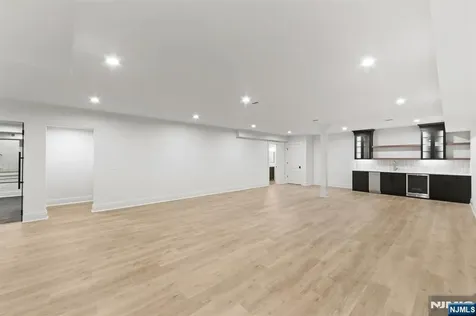 309 Green Ridge Road Franklin Lakes NJ 07417