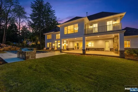 309 Green Ridge Road Franklin Lakes NJ 07417