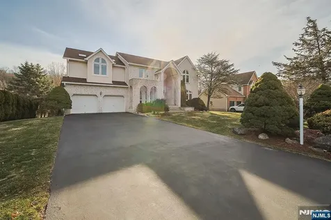 19 Dave Espie Way Wayne NJ 07470
