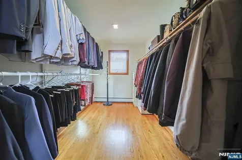 19 Dave Espie Way Wayne NJ 07470