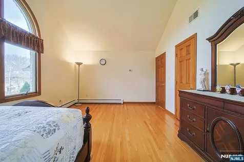 19 Dave Espie Way Wayne NJ 07470