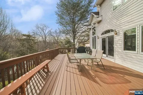 19 Dave Espie Way Wayne NJ 07470