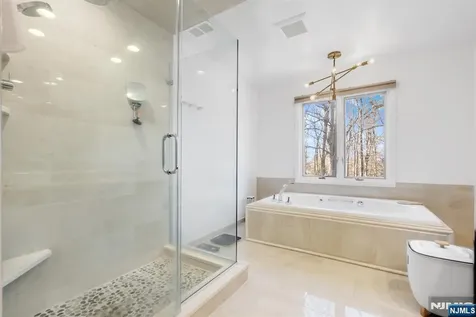 17 Brentwood Drive North Caldwell NJ 07006